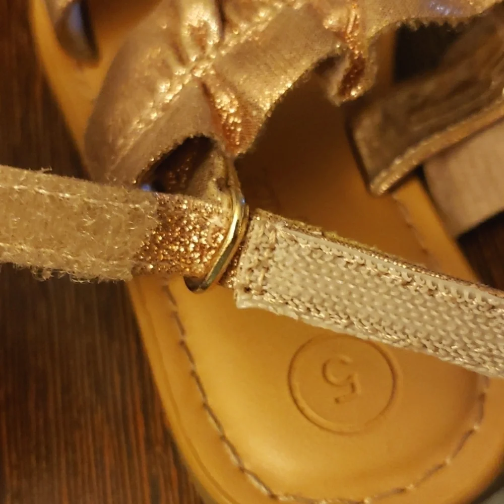 Cat & Jack Toddler Girls' Dita Sandals Rose Gold Hook & Look Closure Size 5